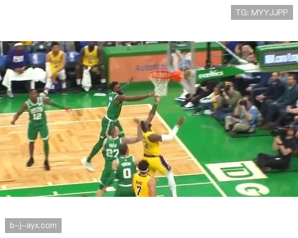 毕巴精彩表现力克强敌,团队凝聚力再获盛赞 毕巴精彩表现力克强敌,团队凝聚力再获盛赞